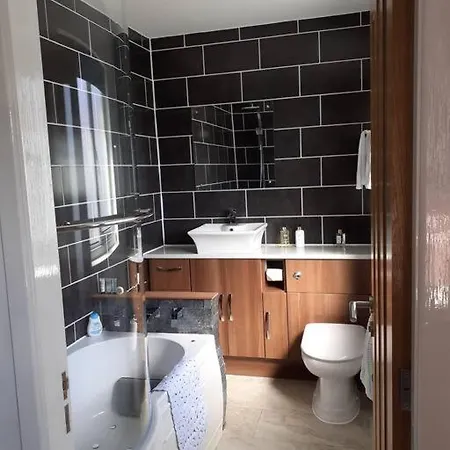 Alexandra Place Child And Dog Friendly