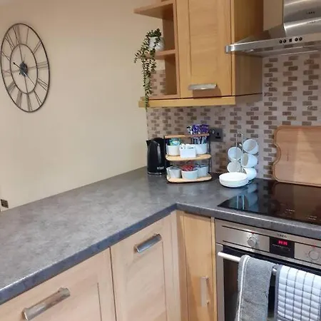 Alexandra Place Child And Dog Friendly Holiday home *